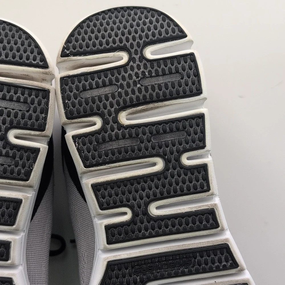 Skechers Sport Synergy Cloud Break Shoes 10.5 Memory‎ Foam Daily Athletic Run